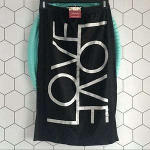 BOUTIQUE Elongating Double Sided LOVE Reflected In Silver Graphic Pencil Skirt